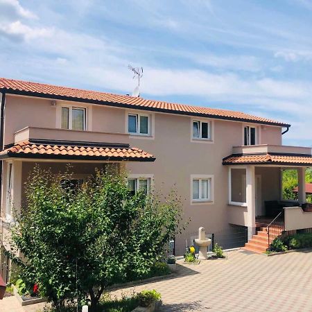 Apartments Zdenka 라빈 외부 사진